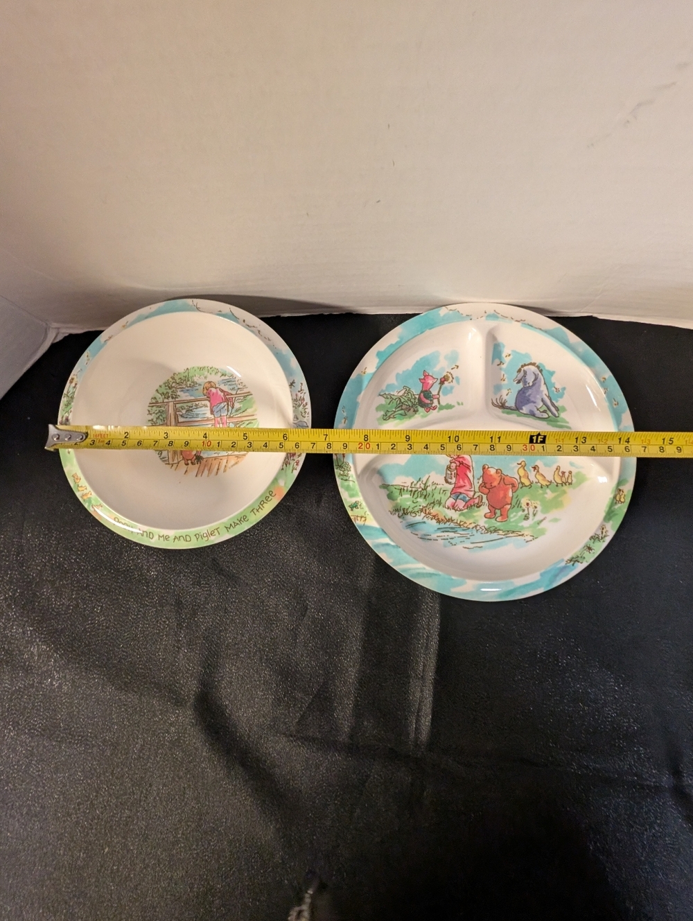 Vintage Classic Winnie the Pooh & Friends  divided plate and bowl set lot of 2 - Picture 9 of 11